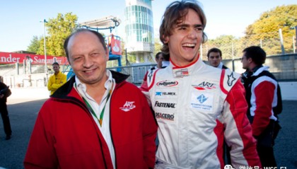 开云体育APP下载-哈斯车队翻盘威廉姆斯，佩雷兹扛起全队