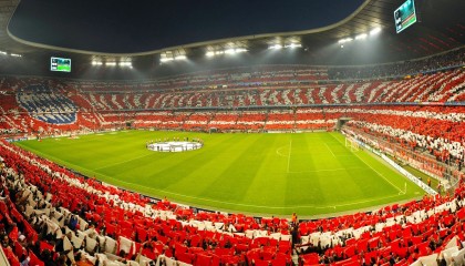 开云官网-欧冠淘汰赛焦点战，荷兰一波流艺术，如何将波兰钉上战术的十字架