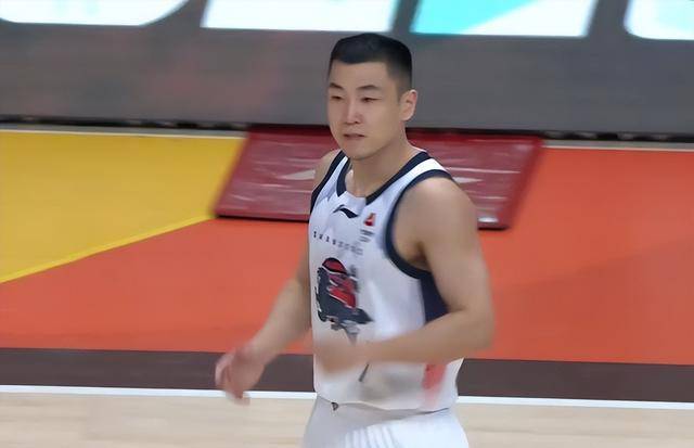 上海队险胜勇士,高诗岩关键制胜 上海队险胜勇士,高诗岩关键制胜