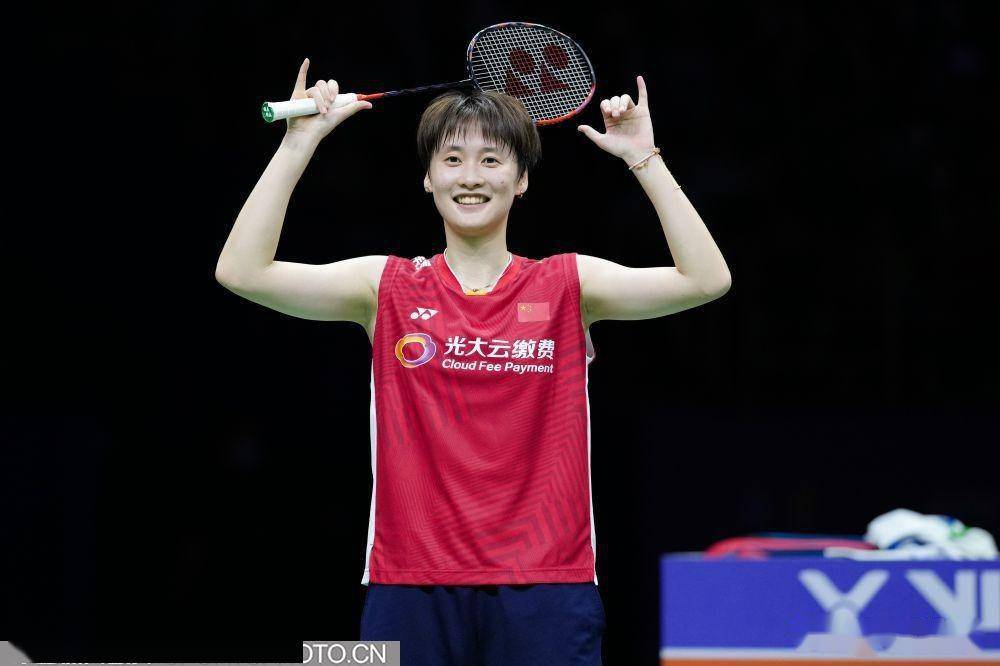 中国队轻取日本队，郑思维刷新纪录