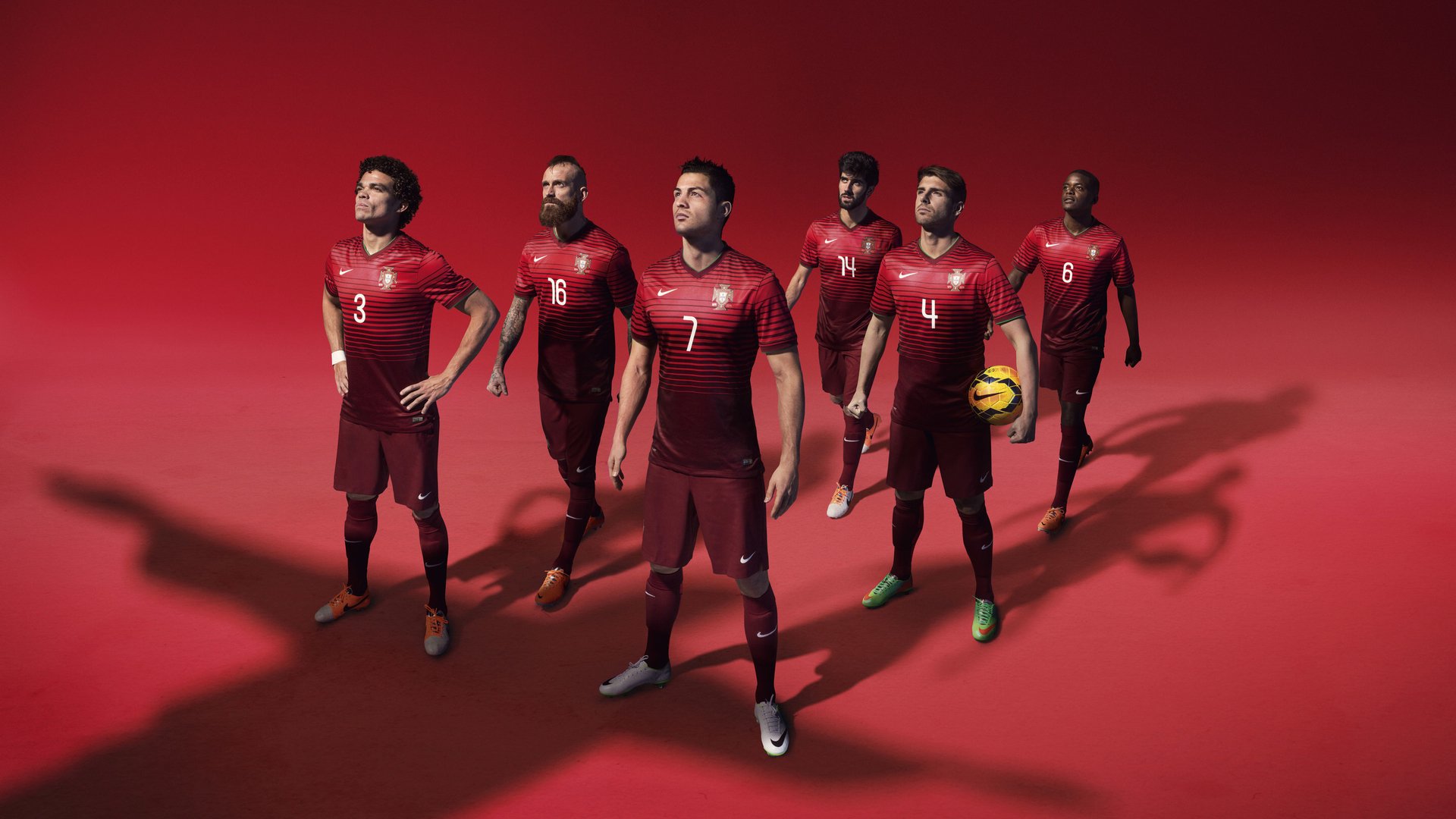 绿茵圣殿的逆袭诗篇，贝蒂斯之夜，伊布于重压下绽放神性