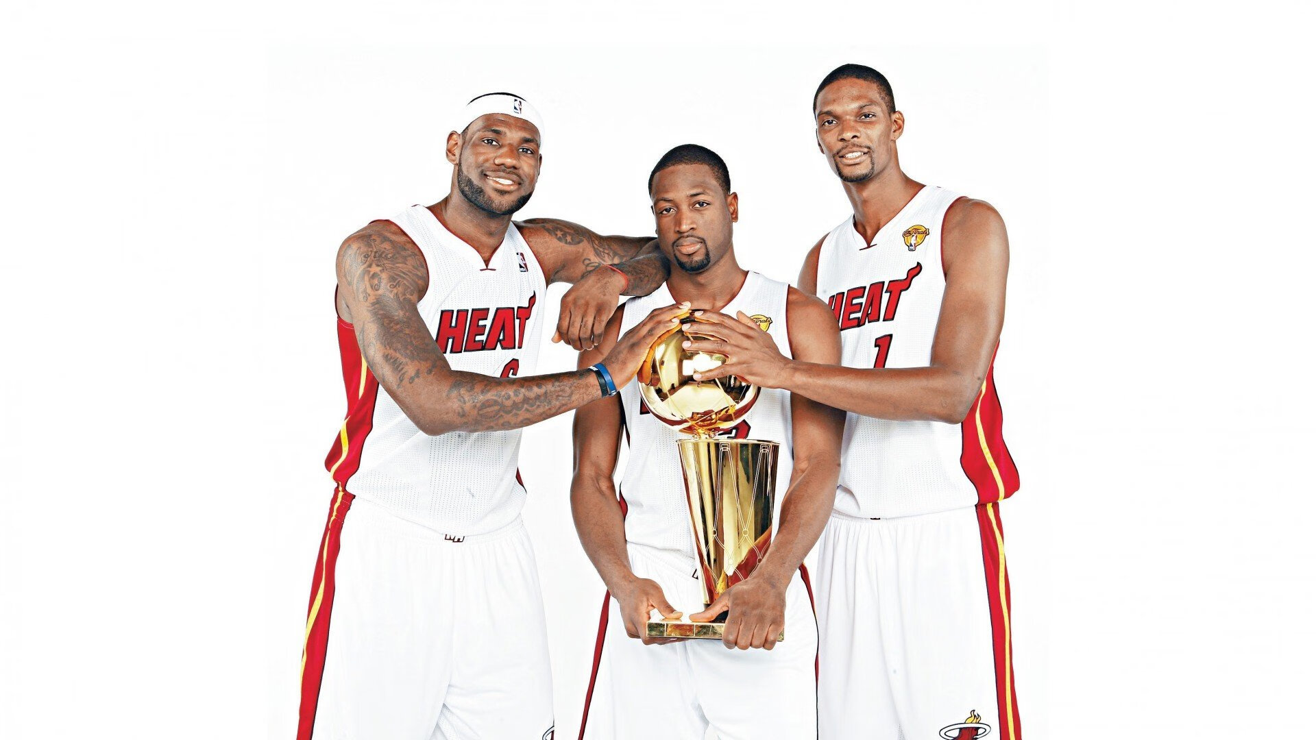 迪亚斯接管世界排名之战,当拉齐奥斩落葡萄牙,足球版图正在重绘