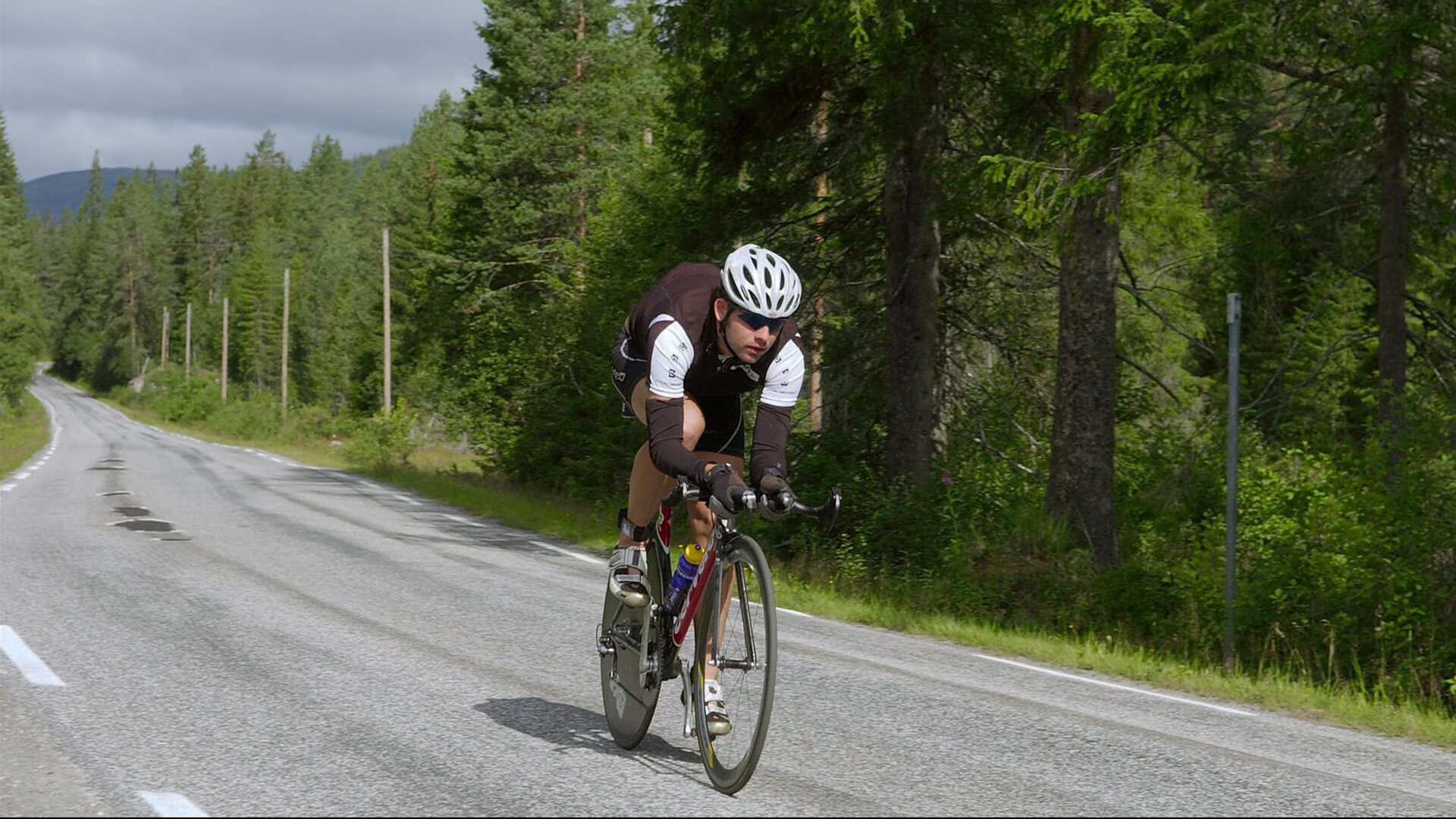 英超争冠之夜,德里赫特硬仗之王,铁血防线上的最后图腾