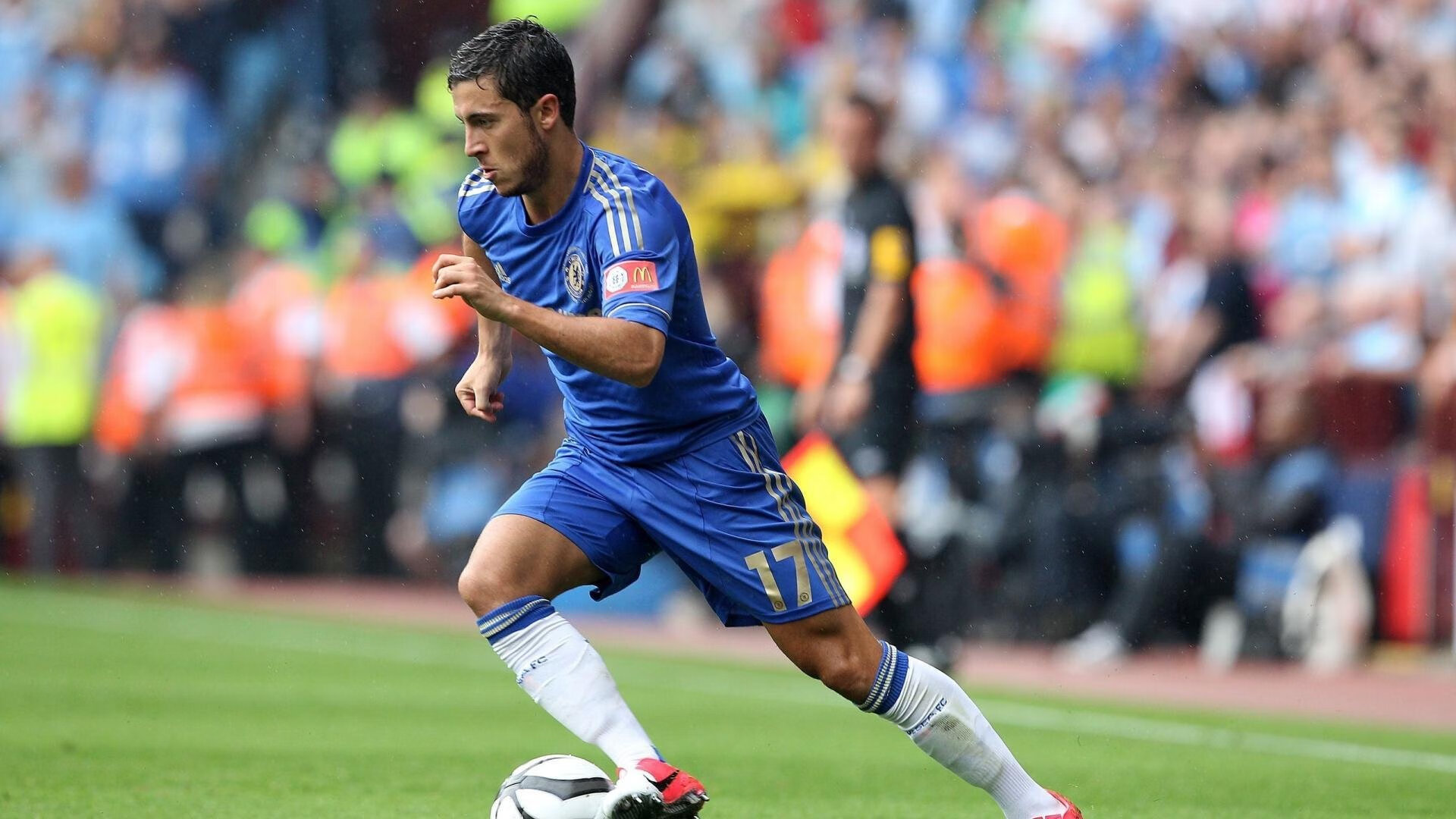 詹姆斯在焦点战证明自己,篮网绝杀森林狼